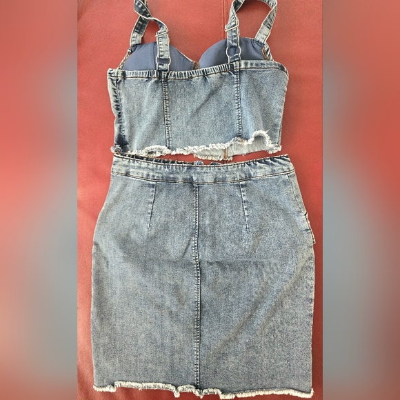 Denim Skirt Set - Picture 5 of 7